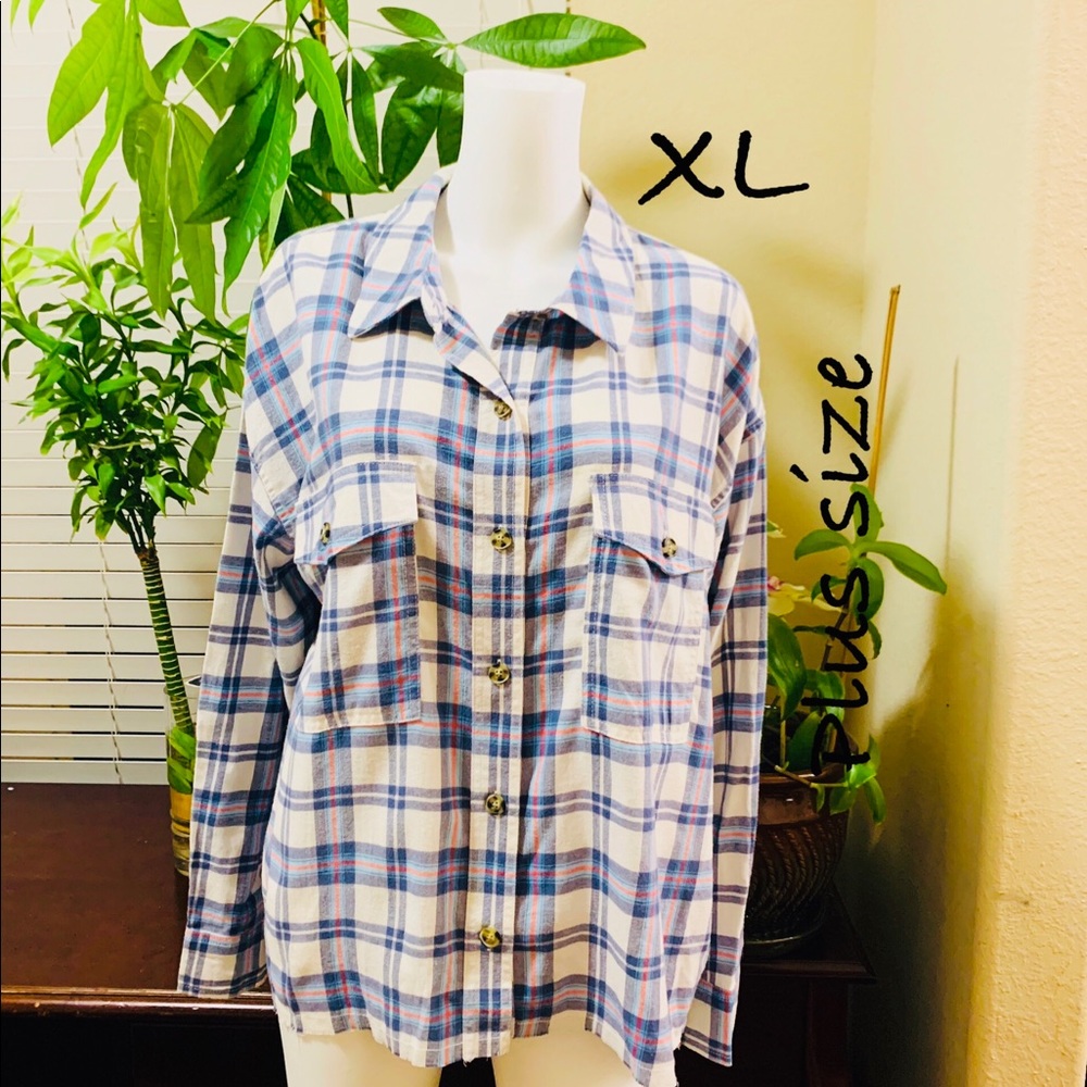 ⭐️women Long sleeve shirt size: XL
